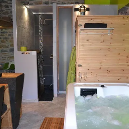 Cocoon,vue Montagne,jacuzzi Prive Διαμέρισμα Mostuéjouls