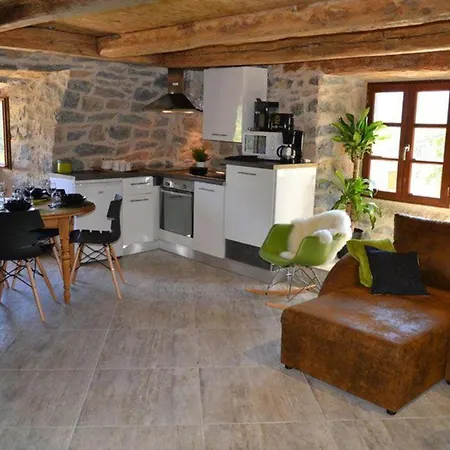 Cocoon,vue Montagne,jacuzzi Prive 아파트 *