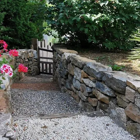 Cocoon,vue Montagne,jacuzzi Prive 아파트 *