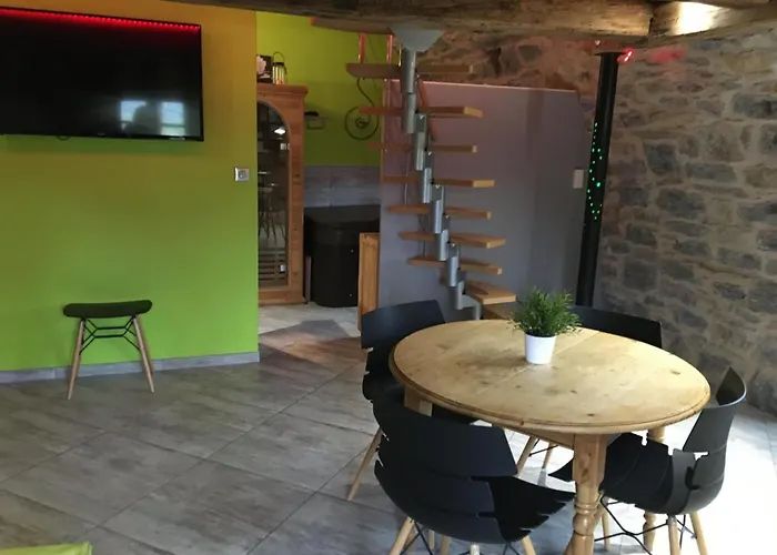 Cocoon,vue Montagne,jacuzzi Prive Mostuéjouls